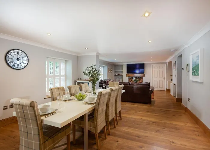 3 The Manor, Porthkidney Sands