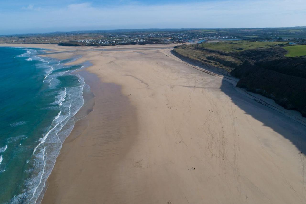 3 The Manor, Porthkidney Sands Apartment
