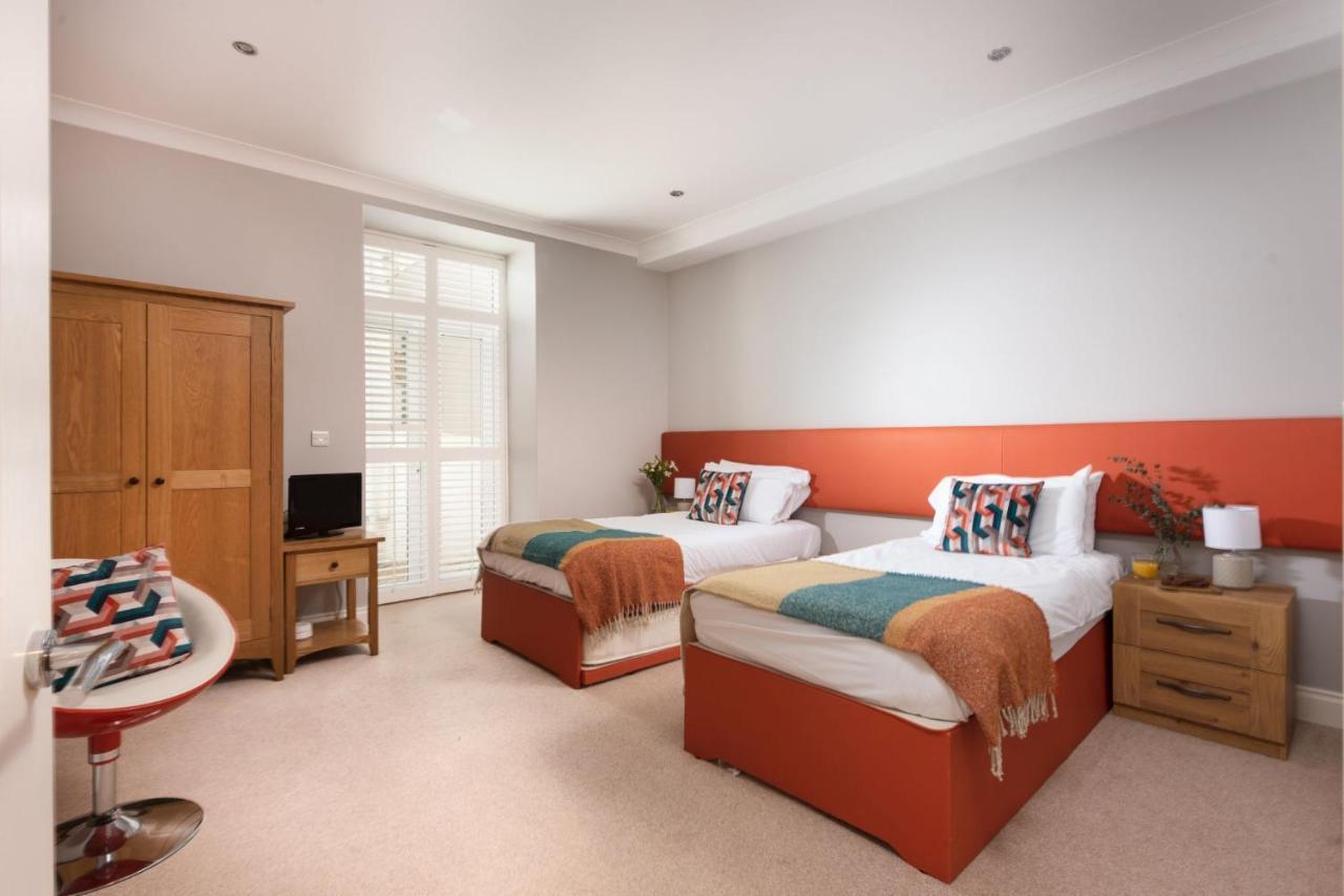 3 The Manor, Porthkidney Sands *